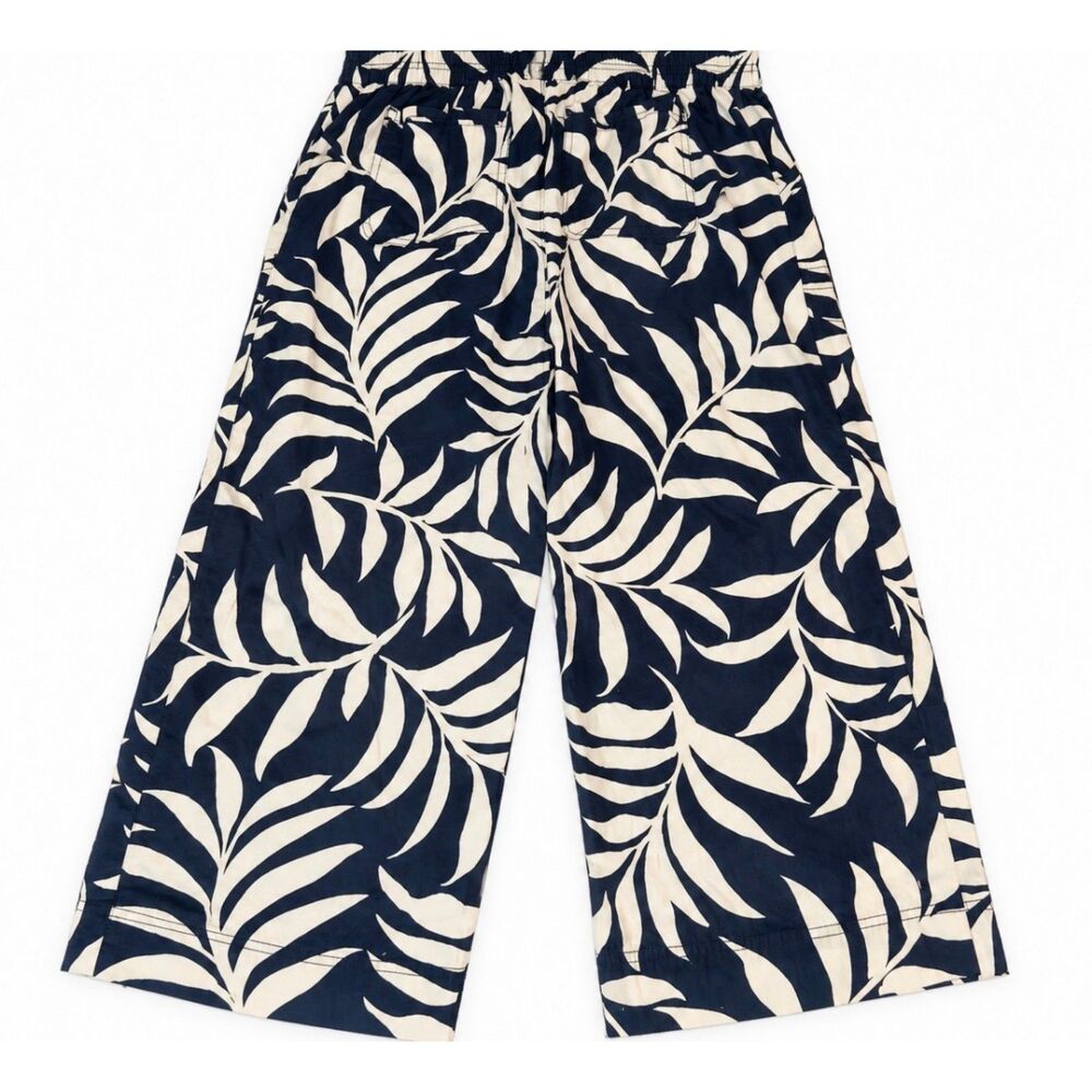 Democracy Ab Solution Navy Cream Tropical Leaf Wide Leg Crop Pants